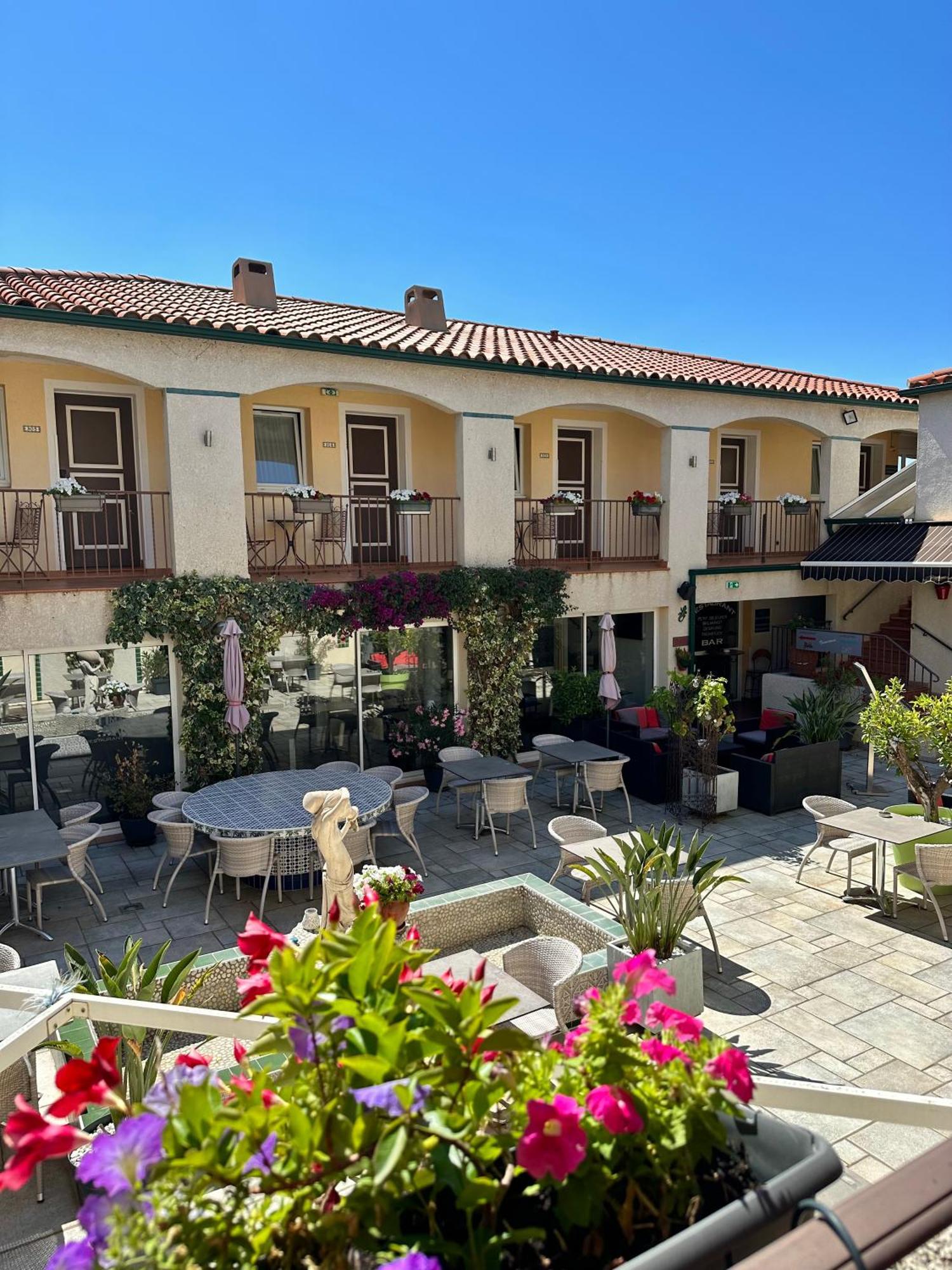 Logis Hotel Les II Mas - Perpignan Sud Cabestany Dış mekan fotoğraf